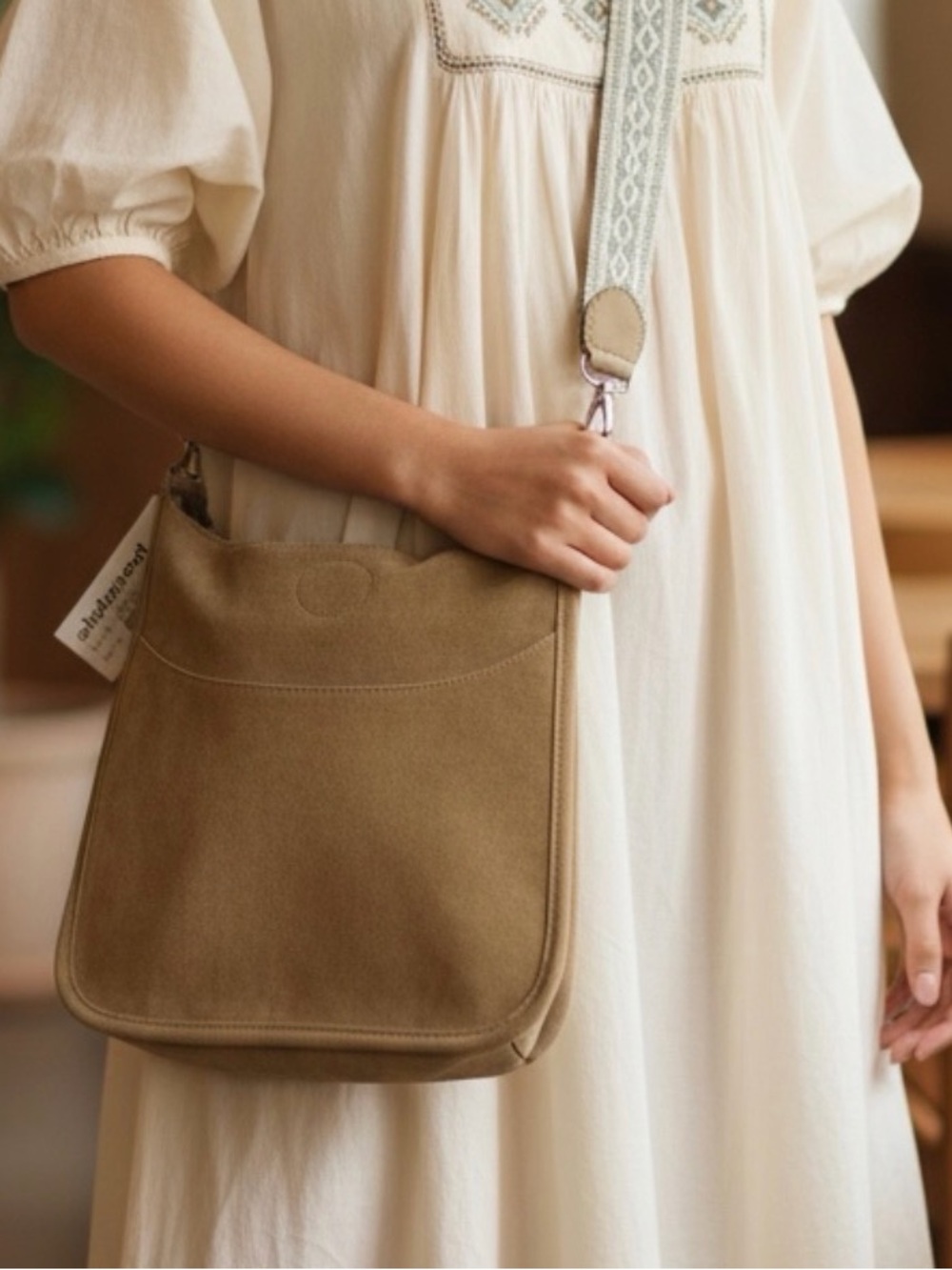Ahdorned Women’s Tan Canvas Crossbody Bag with Adjustable Strap